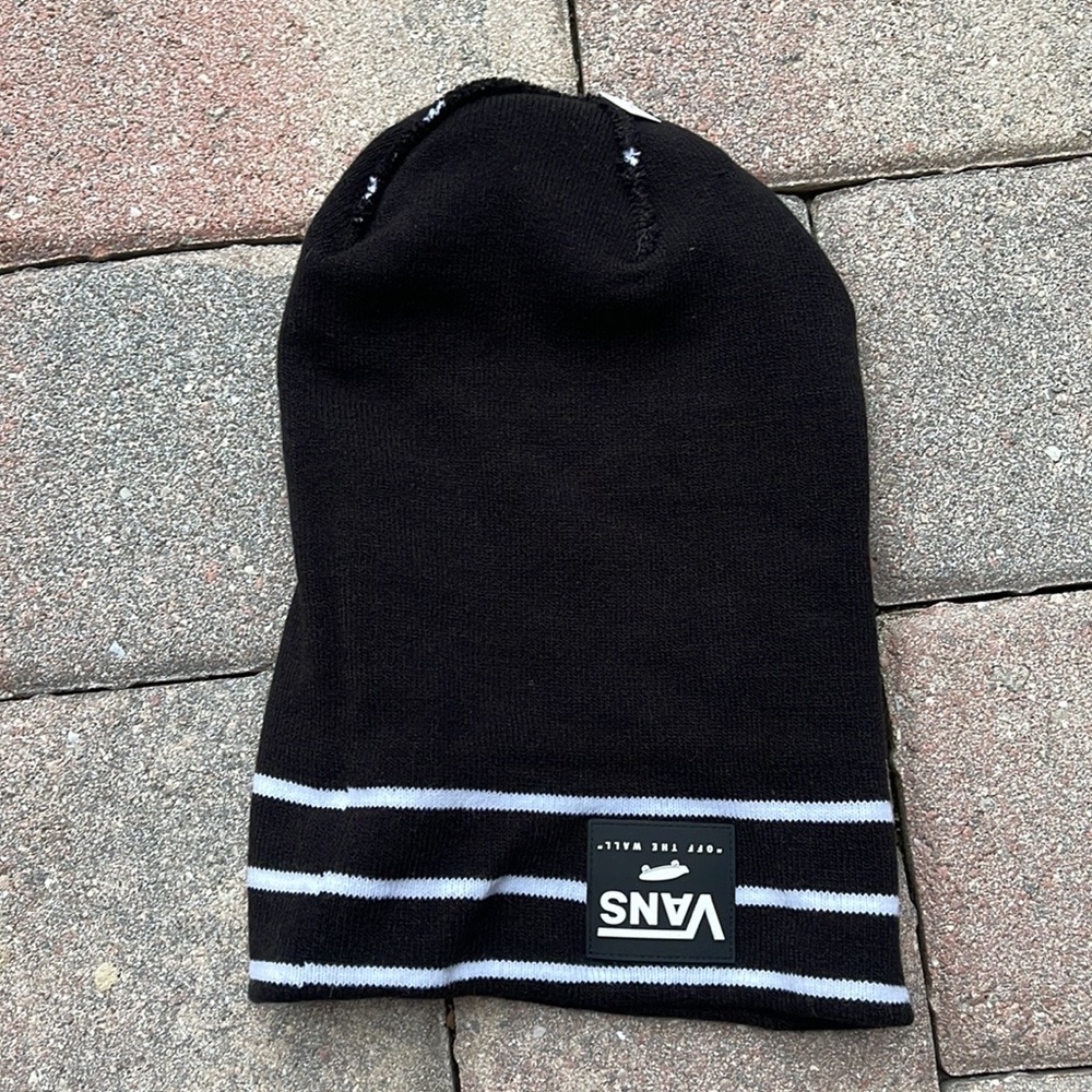 VANS BREAKIN CURFEW KNIT CUFF BEANIE ADULT HAT BLACK WHITE VN0A5GUV2UC 
WOMENS - Picture 7 of 16